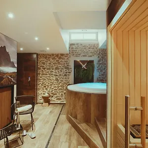 De Clochemerle, Privatif & Restaurant Gastronomique Vaux-en-Beaujolais
